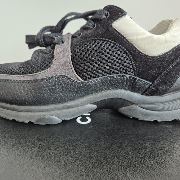 Chanel Sneakers - Picture 3 of 4